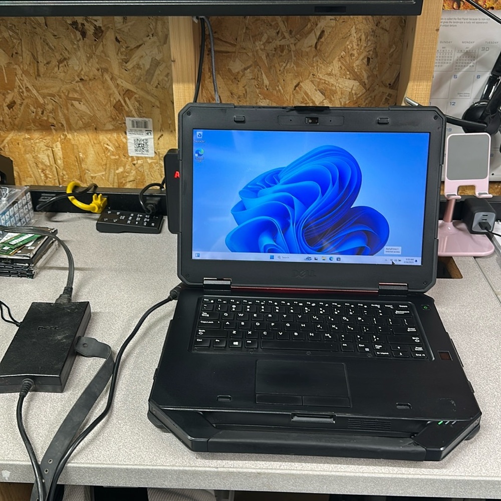 14”-Dell (i5) Latitude 5414 Rugged Business Laptop
2.4ghz/8gigs ram/3.0usb/ hdmi